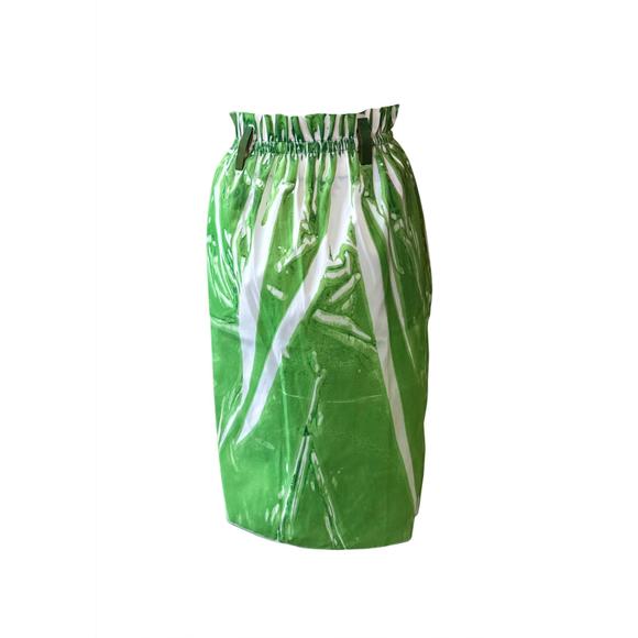 NEW ROHKA women's short square skirt in green placcato